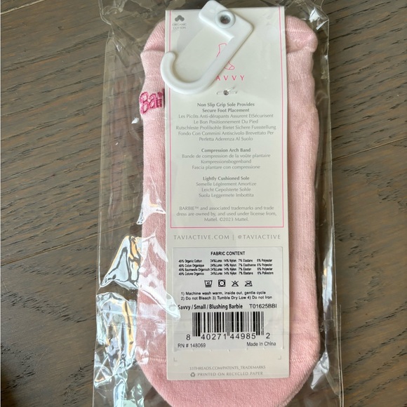 TAVI Barbie Grip Socks - New With Tags - Barre Socks - Ankle Height - Great Gift - Picture 3 of 3